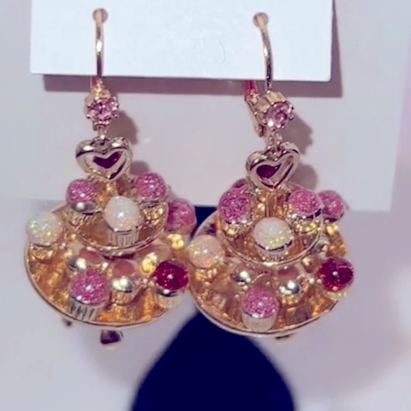 New BETSEY JOHNSON CUPCAKES EARRINGS - Picture 4 of 8